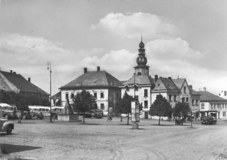 03-064 (prošlá poštou 20. 8. 1956)