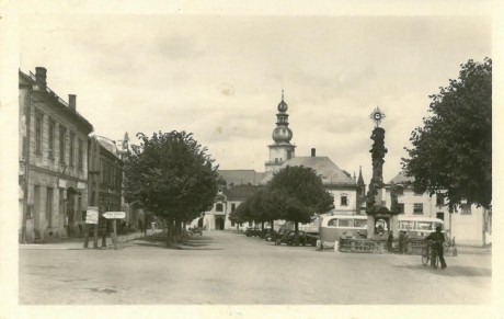 03-076 (prošlá poštou 19. 4. 1957)