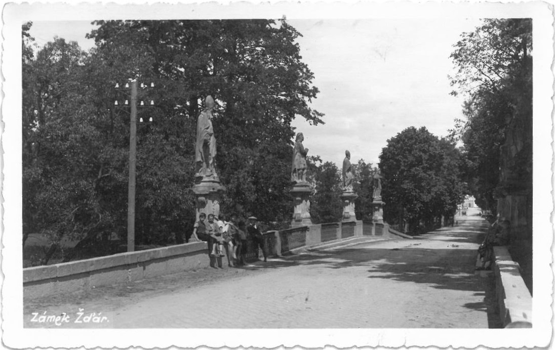 11-035 (vydána kolem r.1940)